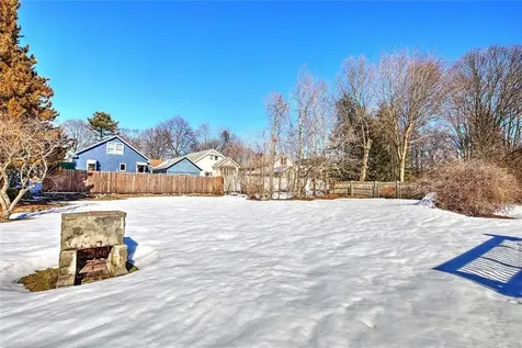 42 Mountain Avenue East Providence RI 02915