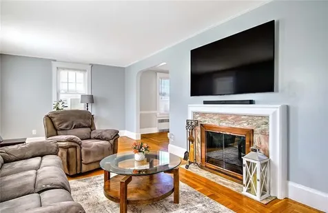 42 Mountain Avenue East Providence RI 02915