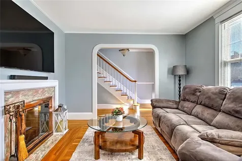 42 Mountain Avenue East Providence RI 02915