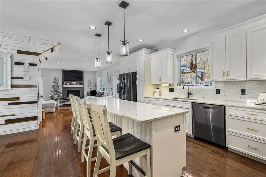 15 Bourque Road Cumberland RI 02864
