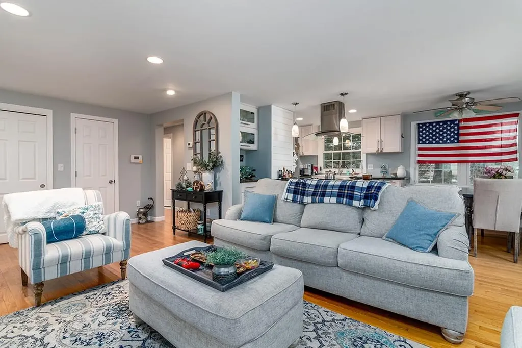 5 Wayland Trail Narragansett RI 02882