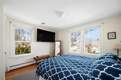 51 Wilcox Avenue Pawtucket RI 02860