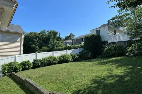 51 Wilcox Avenue Pawtucket RI 02860