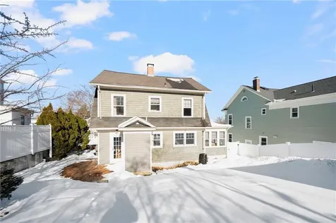 51 Wilcox Avenue Pawtucket RI 02860