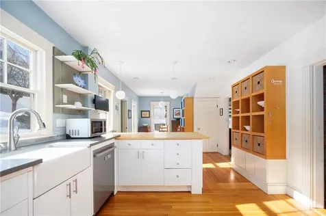 51 Wilcox Avenue Pawtucket RI 02860