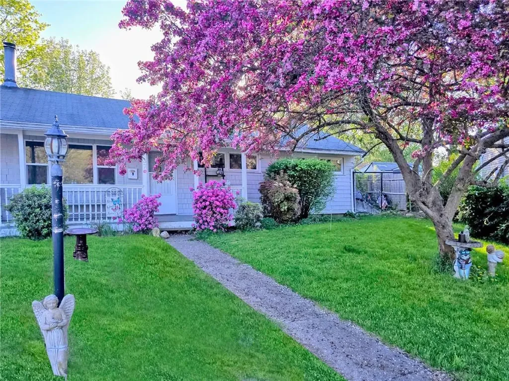 37 Gerald Street Warwick RI 02886