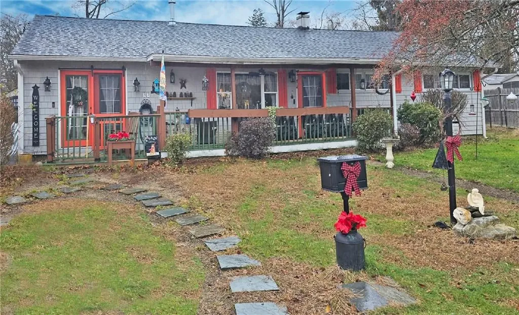 37 Gerald Street Warwick RI 02886