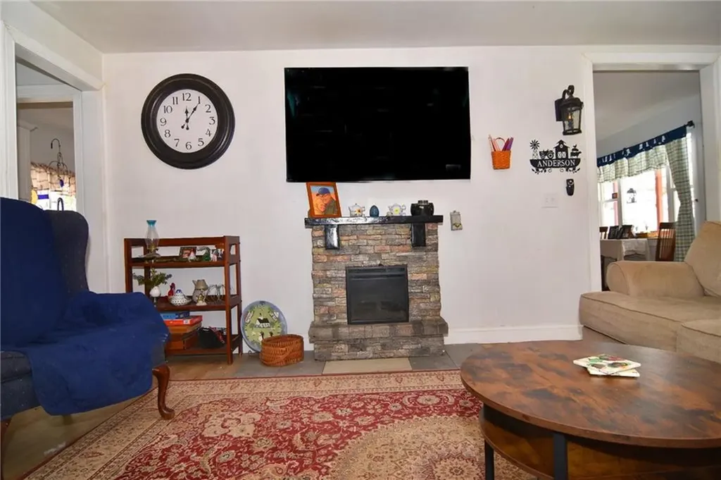 37 Gerald Street Warwick RI 02886