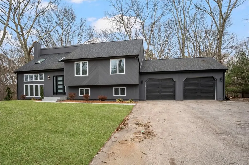 71 Woodmist Way North Kingstown RI 02852