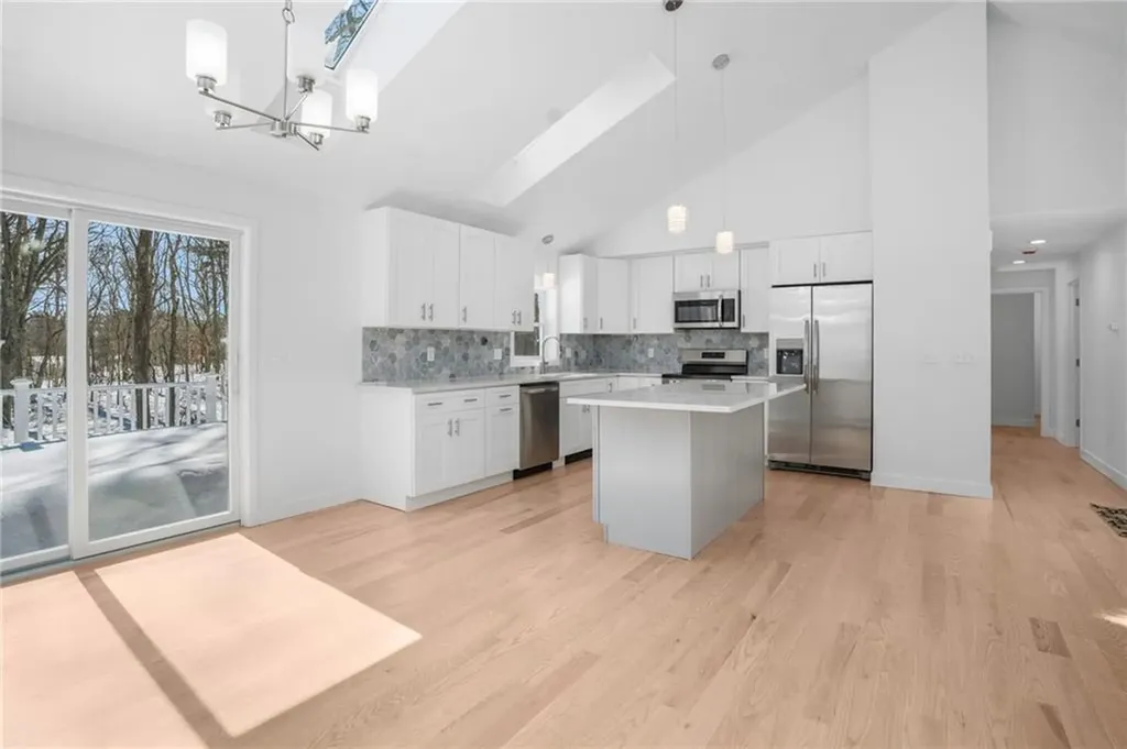 71 Woodmist Way North Kingstown RI 02852