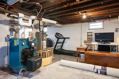 68 Ferncrest Avenue Cranston RI 02905