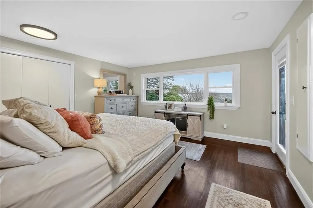 3 Set-n-sun Drive Scituate RI 02831