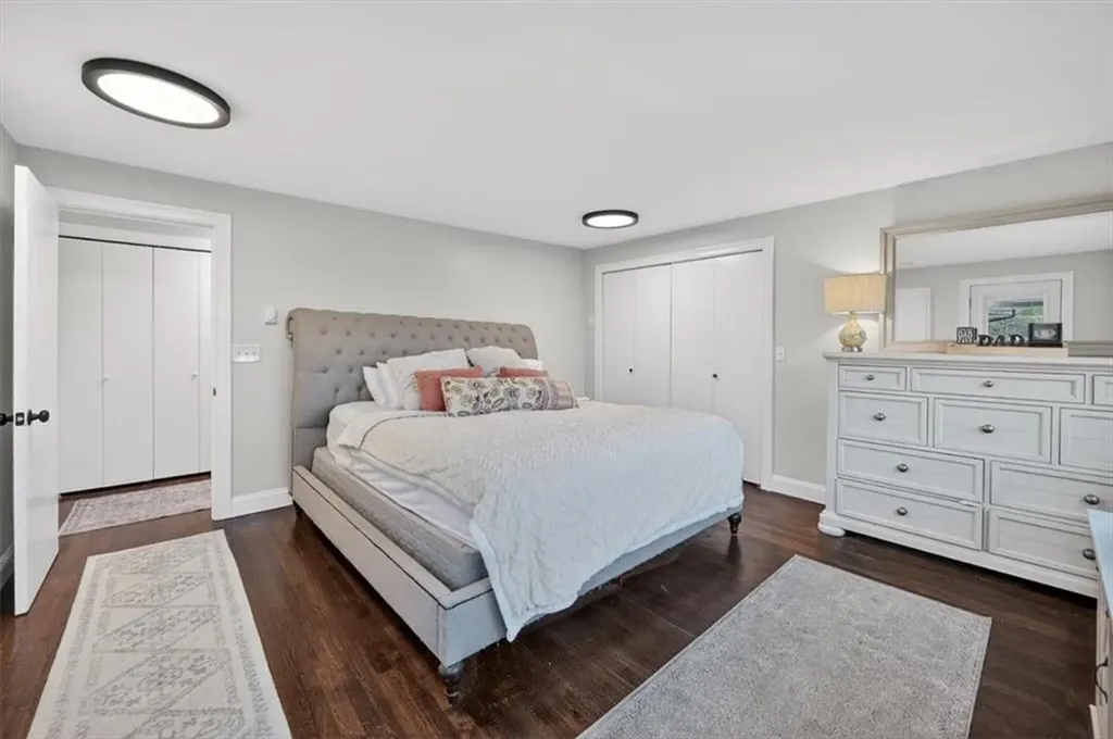 3 Set-n-sun Drive Scituate RI 02831
