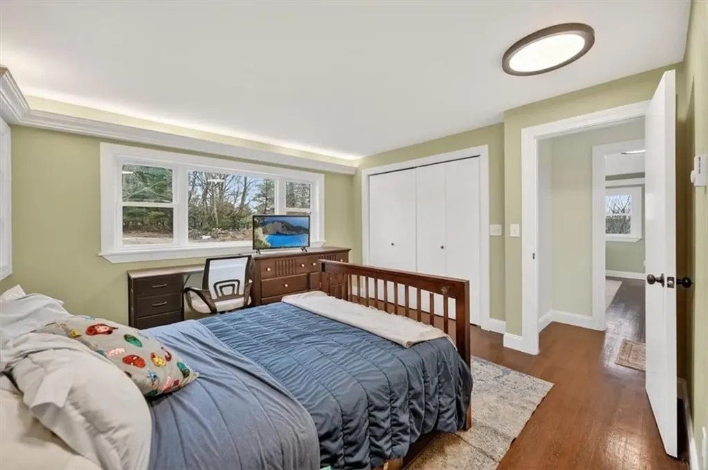 3 Set-n-sun Drive Scituate RI 02831