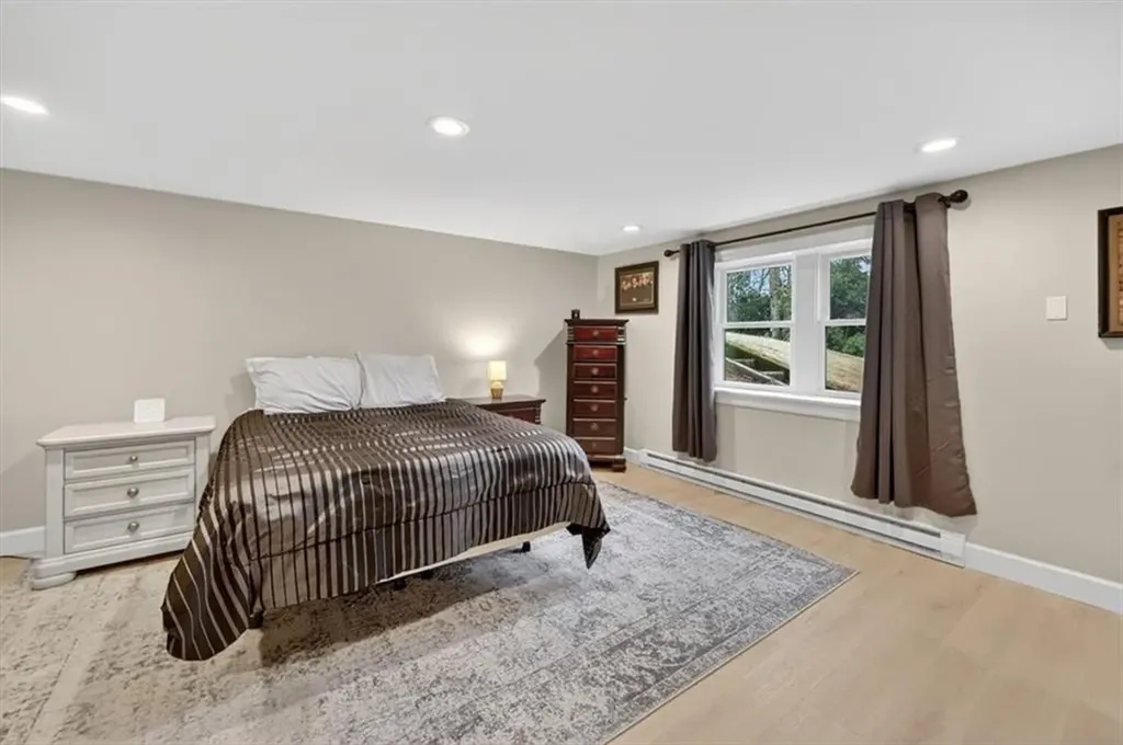 3 Set-n-sun Drive Scituate RI 02831