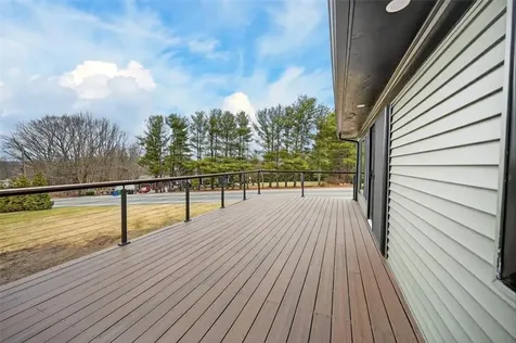 3 Set-n-sun Drive Scituate RI 02831