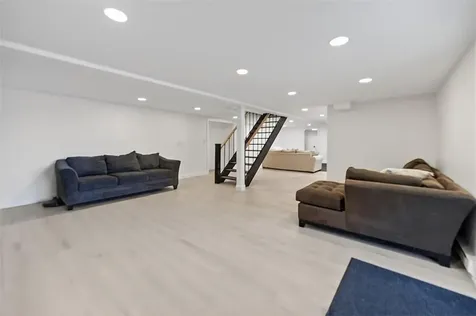 3 Set-n-sun Drive Scituate RI 02831