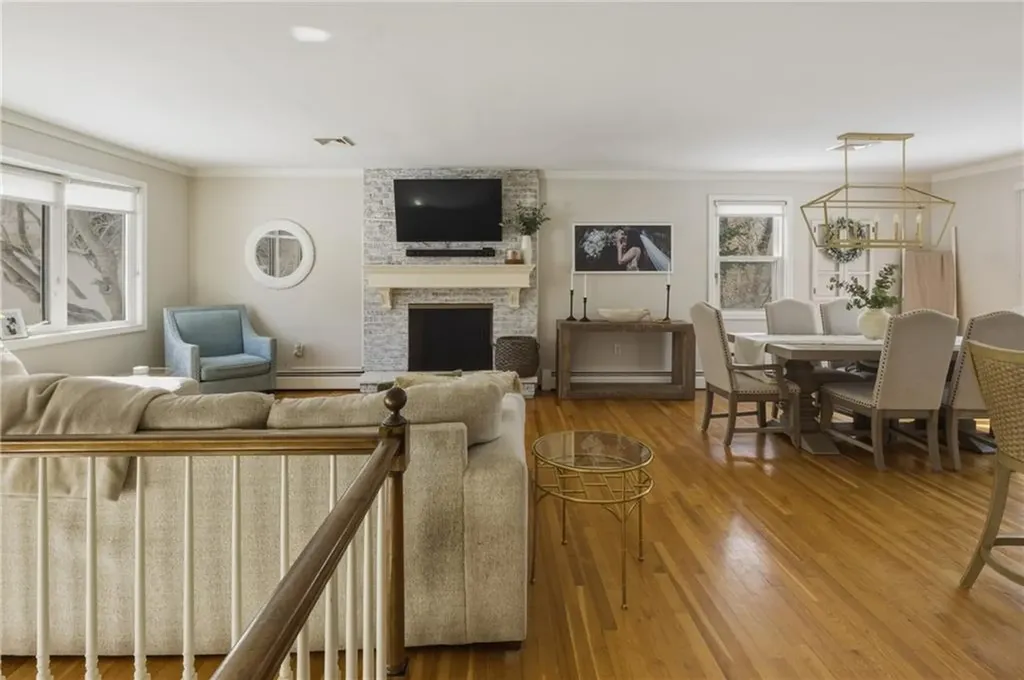 50 Briarwood Road Cranston RI 02920