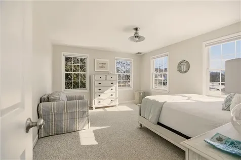 105 Lilac Lane Portsmouth RI 02871