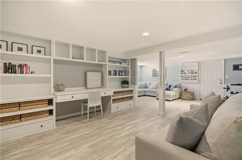 105 Lilac Lane Portsmouth RI 02871