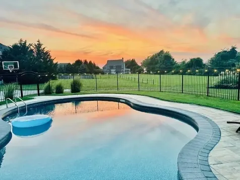 105 Lilac Lane Portsmouth RI 02871