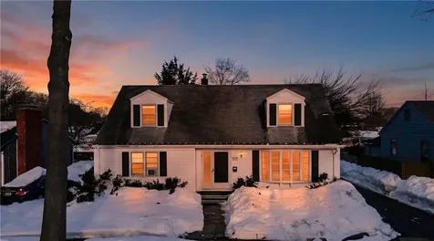 77 Minto Street Providence RI 02908
