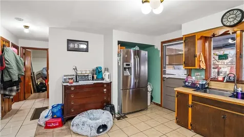 77 Minto Street Providence RI 02908