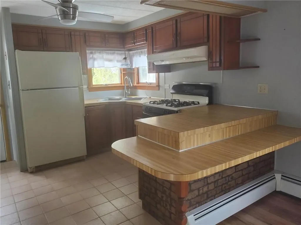 10 Sherwood Valley Lane Coventry RI 02816