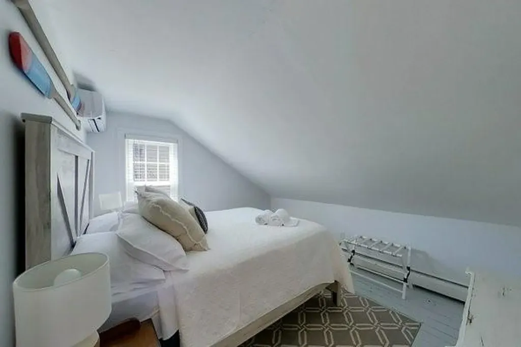 5 Stewart Street Newport RI 02840