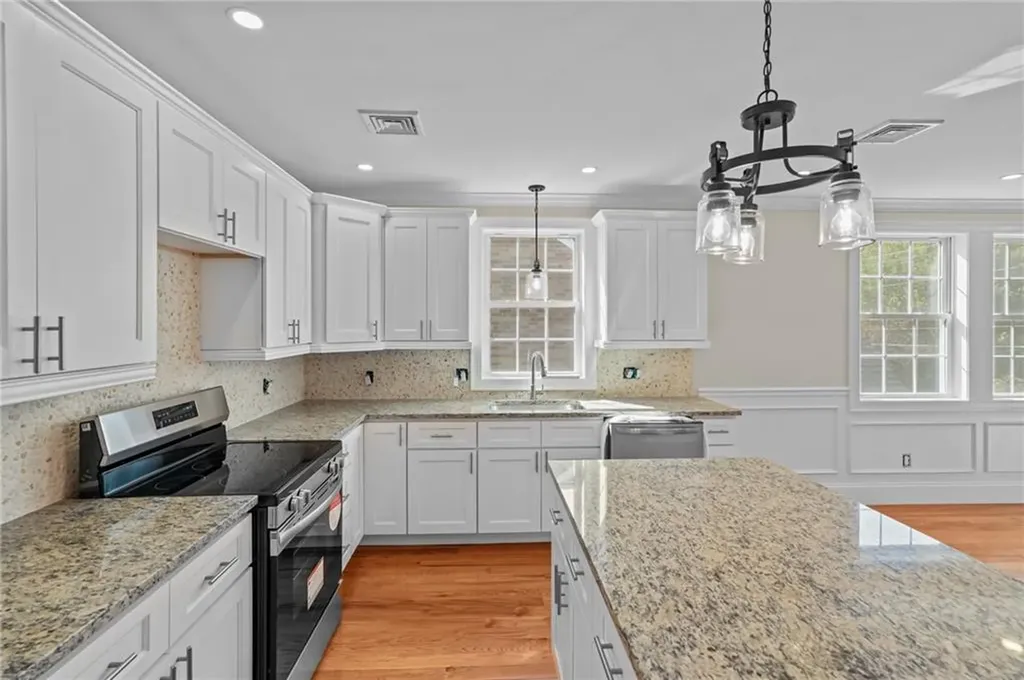 117 Sharon Street Providence RI 02908