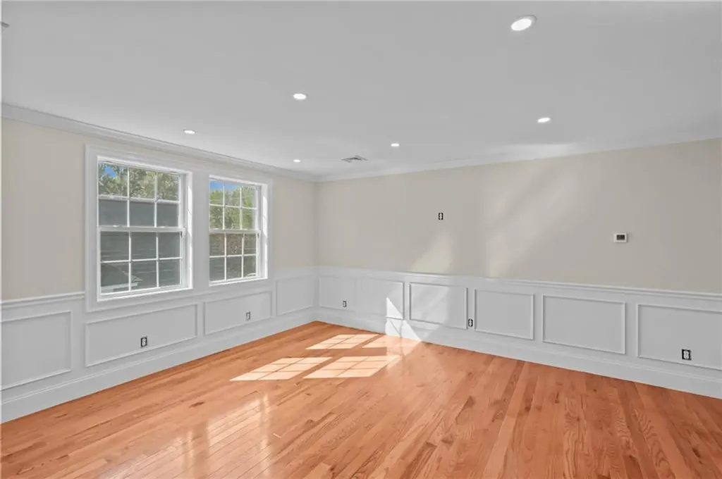 117 Sharon Street Providence RI 02908