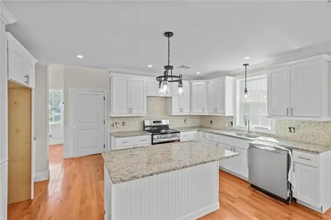 117 Sharon Street Providence RI 02908
