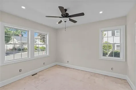 117 Sharon Street Providence RI 02908