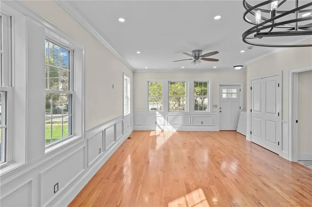 117 Sharon Street Providence RI 02908