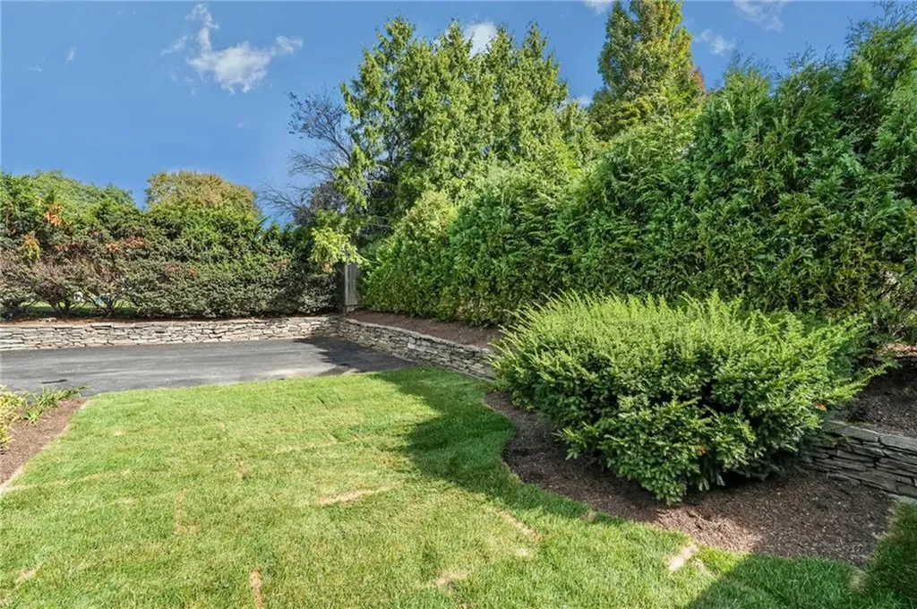 117 Sharon Street Providence RI 02908