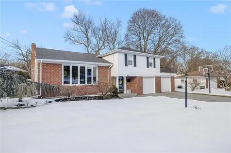 29 Golini Drive Johnston RI 02919