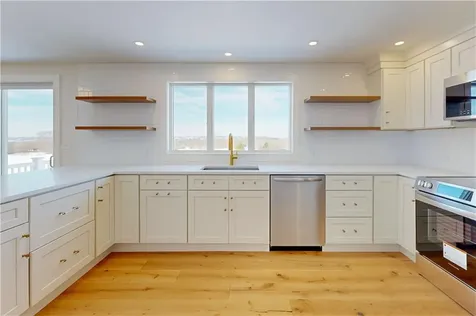 3211 Main Road Tiverton RI 02878