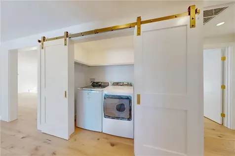 3211 Main Road Tiverton RI 02878