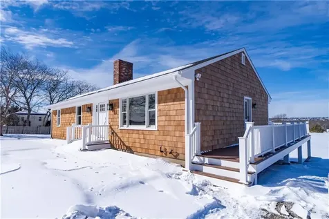 3211 Main Road Tiverton RI 02878