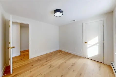 3211 Main Road Tiverton RI 02878