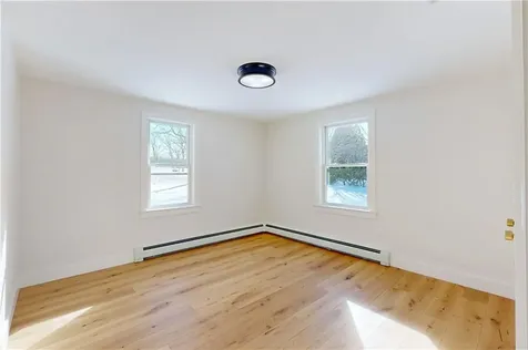 3211 Main Road Tiverton RI 02878