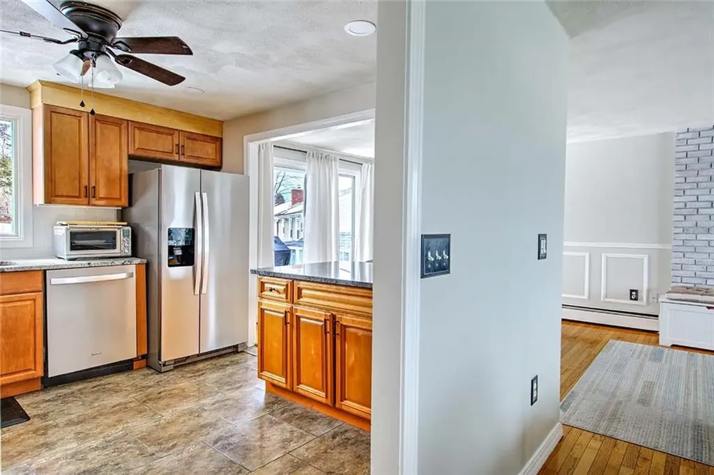 8 Surrey Lane West Warwick RI 02893