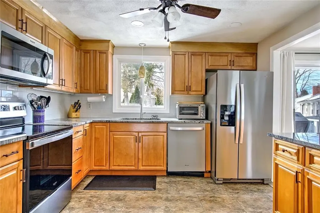 8 Surrey Lane West Warwick RI 02893