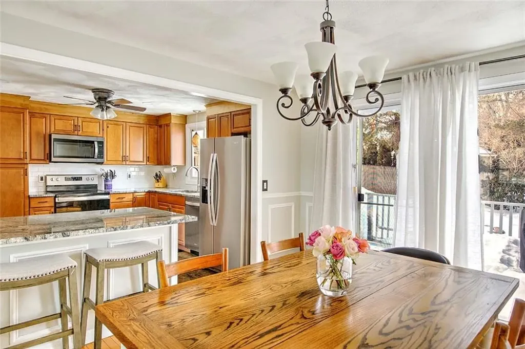 8 Surrey Lane West Warwick RI 02893