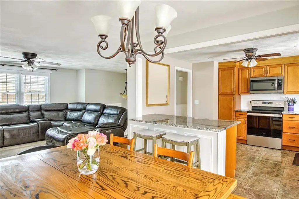 8 Surrey Lane West Warwick RI 02893