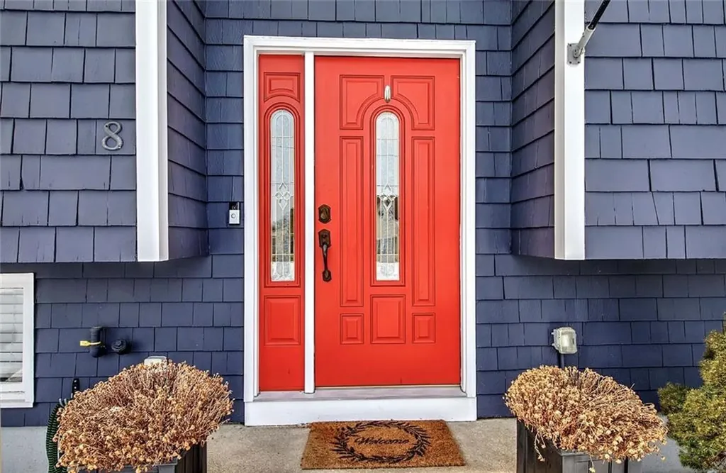 8 Surrey Lane West Warwick RI 02893