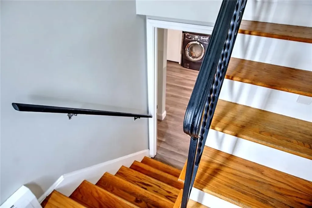 8 Surrey Lane West Warwick RI 02893