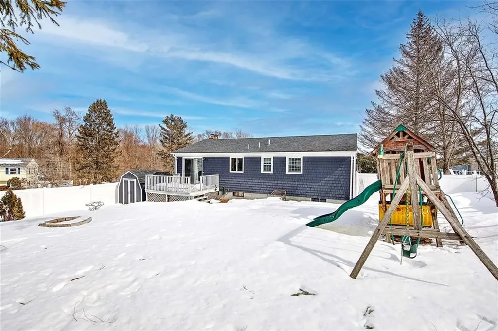 8 Surrey Lane West Warwick RI 02893