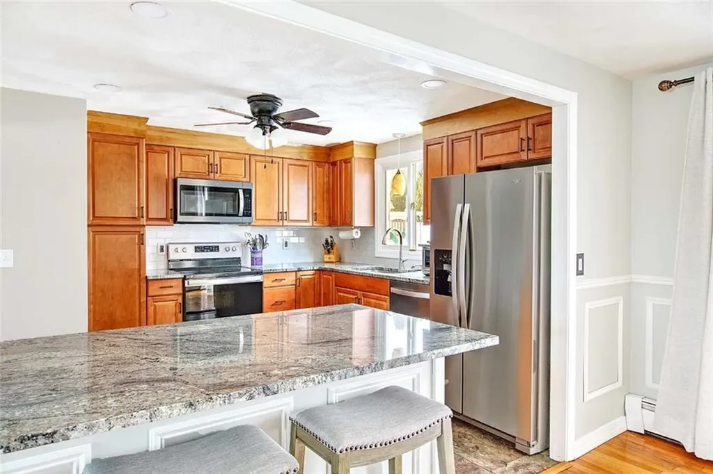 8 Surrey Lane West Warwick RI 02893