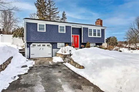 8 Surrey Lane West Warwick RI 02893